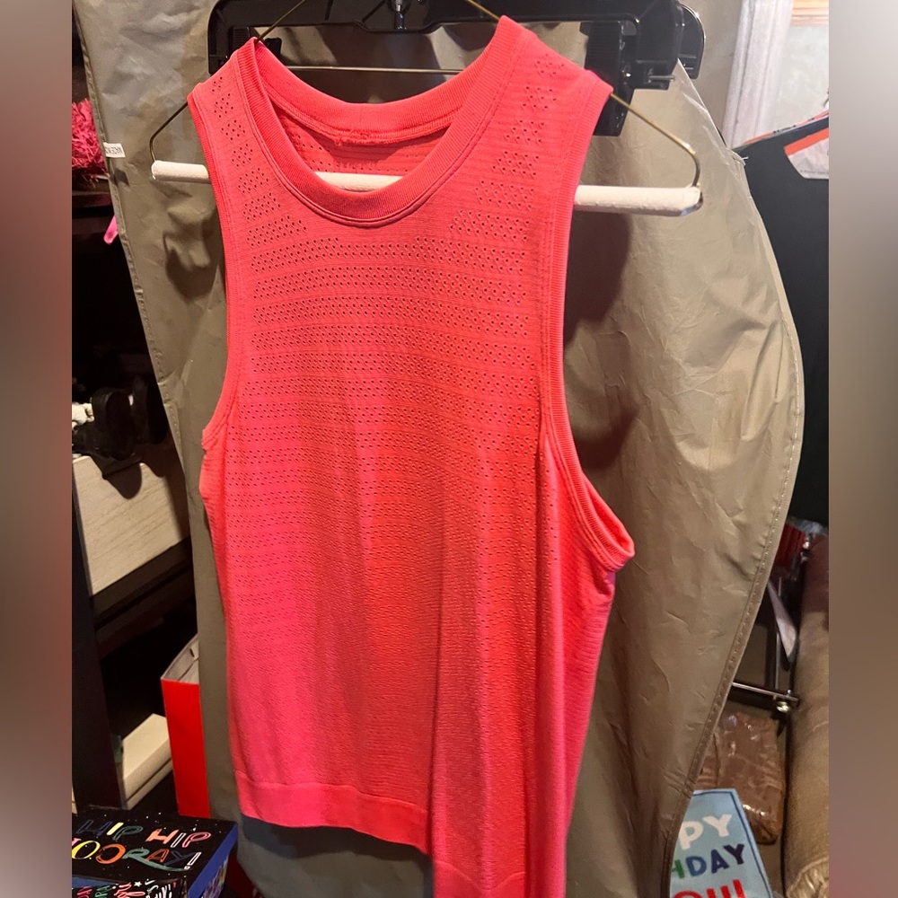 Lululemon Tank